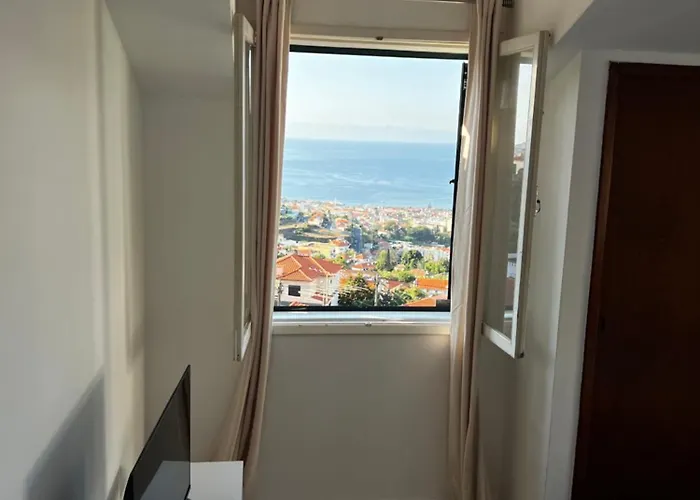 Alloggio in famiglia Away From *