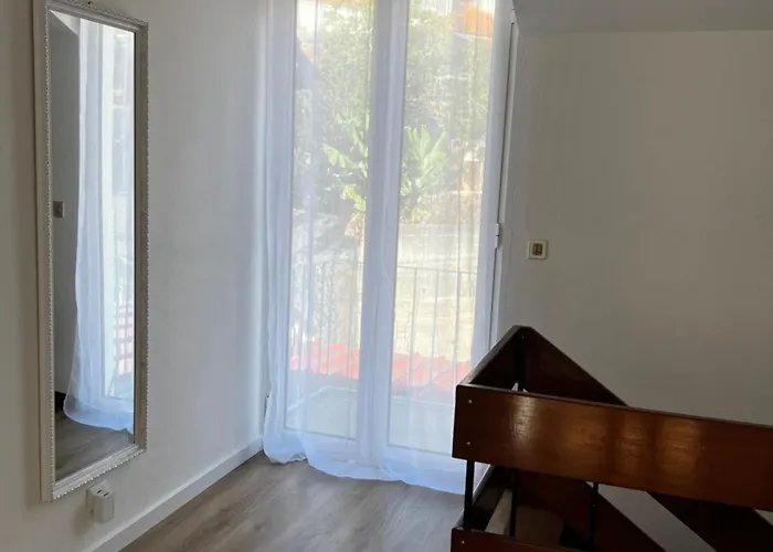 Away From Homestay szállás Funchal